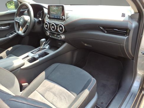 Used 2023 Nissan Sentra SR w/ Midnight Edition Package FWD image 7