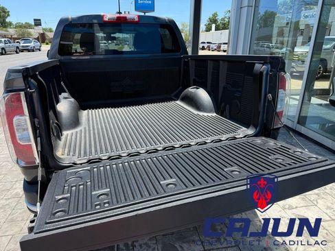 Used 2017 GMC Canyon SLE RWD image 18