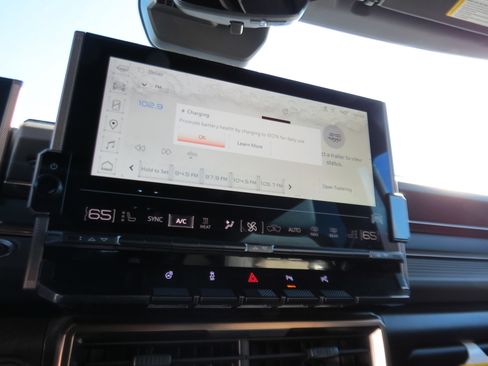 Used 2025 GMC Hummer EV 3X image 23