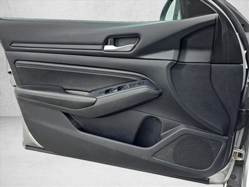 Used 2019 Nissan Altima 2.5 S image 25