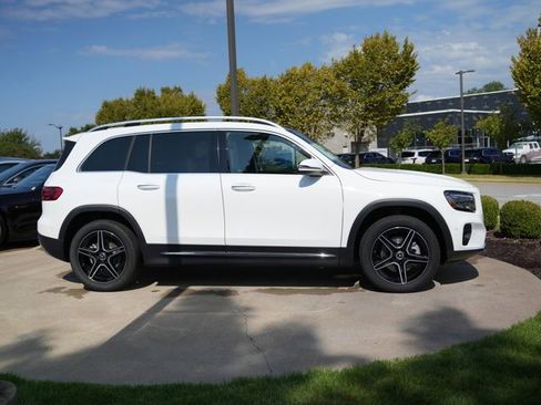 Certified 2026 Mercedes-Benz GLB 250 4MATIC image 9