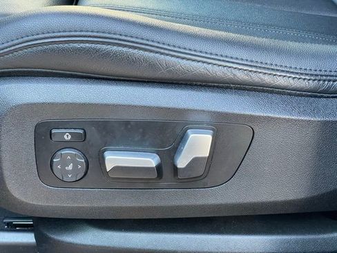 Used 2022 BMW X5 xDrive40i w/ Premium Package image 13