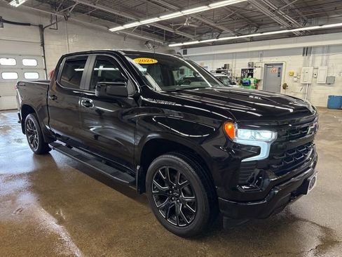 Used 2024 Chevrolet Silverado 1500 RST AWD/4WD image 8