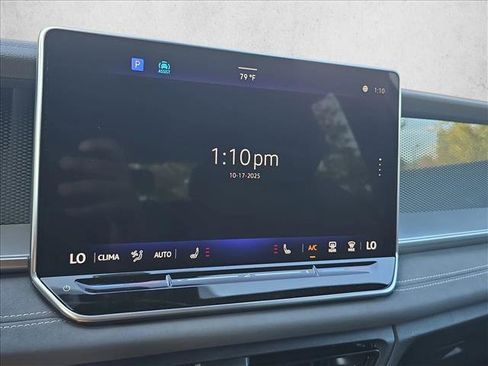 New 2026 Volkswagen Tiguan SE R-Line image 13