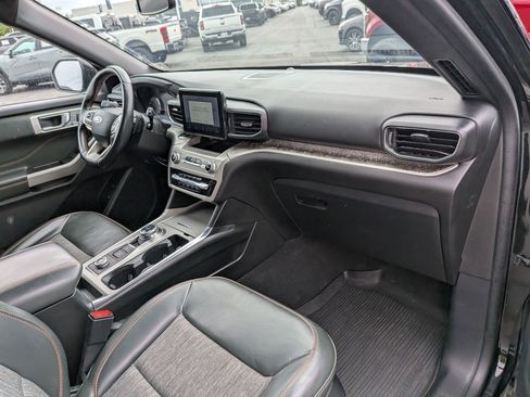 Used 2022 Ford Explorer Timberline w/ Timberline Technology Package AWD/4WD image 36