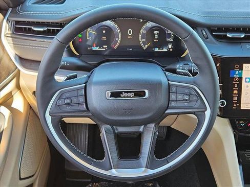 New 2026 Jeep Grand Cherokee L Limited AWD/4WD image 12