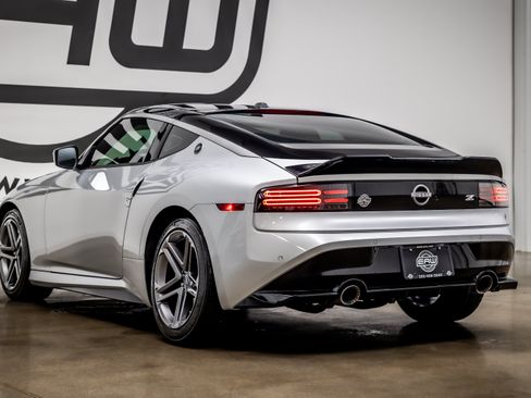 Used 2025 Nissan Z Sport w/ Floor Mat Package RWD image 30