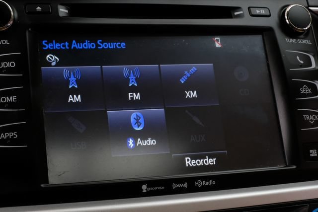 Used 2019 Toyota Highlander XLE FWD image 32