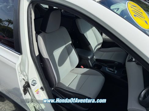 Used 2018 Toyota RAV4 XLE FWD image 9