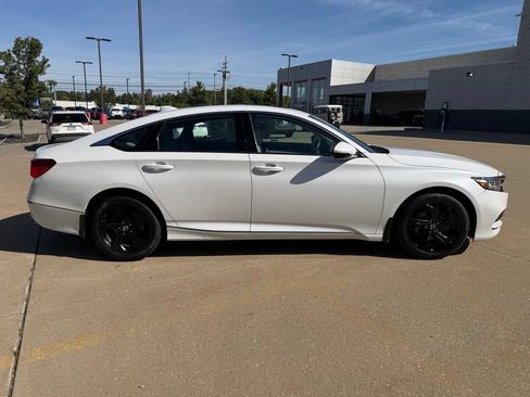 Used 2020 Honda Accord EX-L image 6
