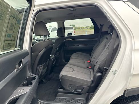 Used 2022 Hyundai Palisade SE FWD image 32