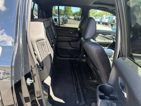 Used 2024 Honda Ridgeline Black Edition image 14