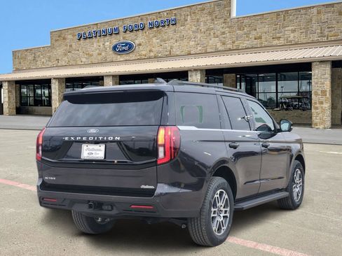 New 2026 Ford Expedition Active RWD image 5