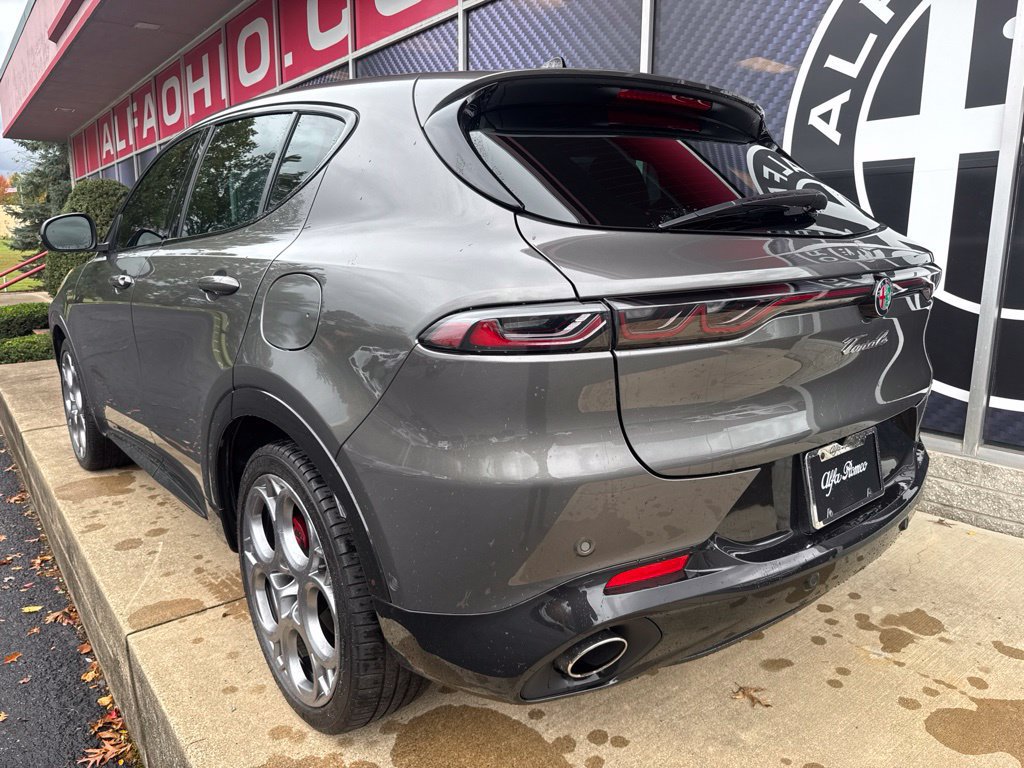Used 2024 Alfa Romeo Tonale Veloce AWD/4WD image 12