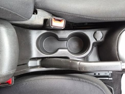 Used 2016 Chevrolet Cruze LT w/ Technology Package image 24