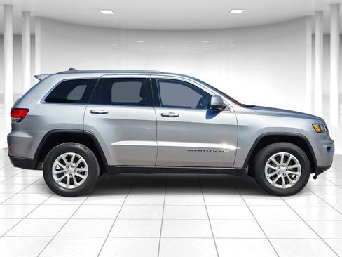 Certified 2021 Jeep Grand Cherokee Laredo AWD/4WD image 2