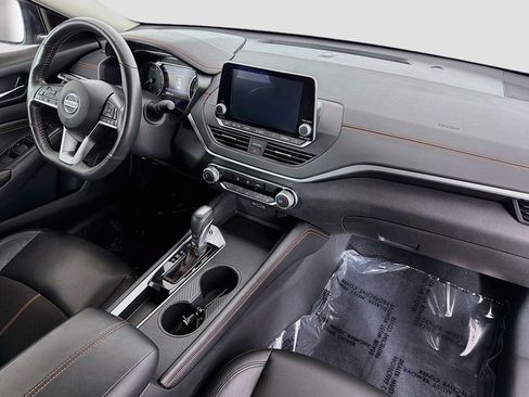 Used 2022 Nissan Altima 2.5 SR FWD image 18