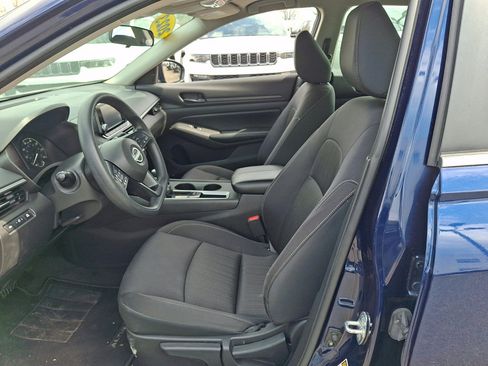 Used 2023 Nissan Altima 2.5 S FWD image 22