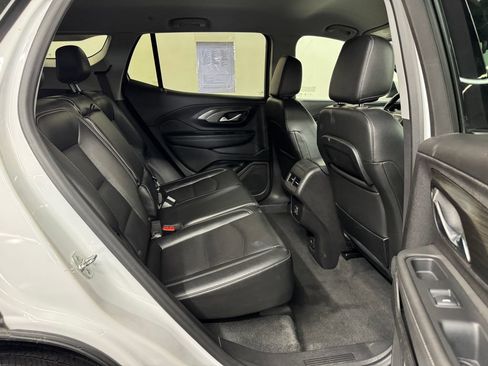 Used 2024 GMC Terrain SLT AWD/4WD image 28