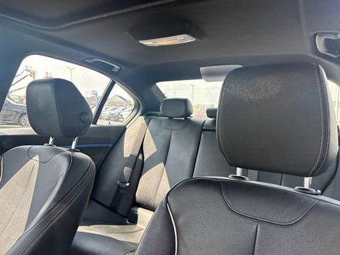 Used 2016 BMW 328i xDrive Sedan AWD/4WD image 21