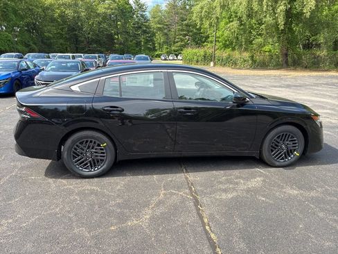 New 2026 Nissan Sentra SV w/ SV Convenience Package FWD image 8