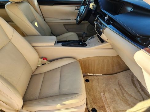 Used 2013 Lexus ES 350 image 14