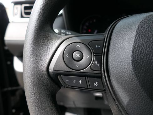 Used 2024 Toyota RAV4 XLE FWD image 14