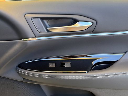 New 2026 Toyota Mirai RWD image 19