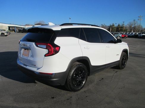 Certified 2024 GMC Terrain AT4 image 5