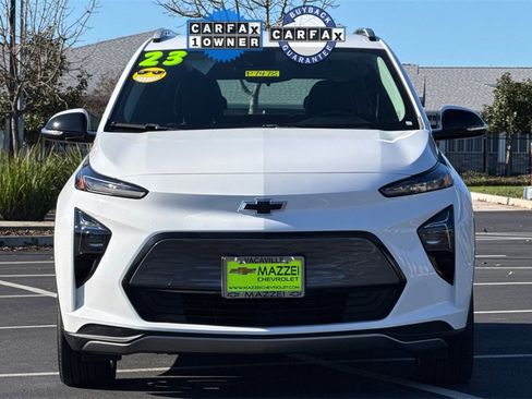 Used 2023 Chevrolet Bolt EUV LT w/ Comfort Package image 6