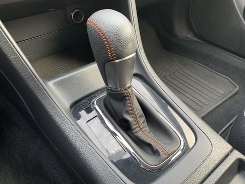 Used 2017 Subaru Crosstrek 2.0i Limited image 26