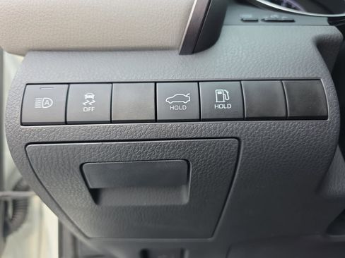 Used 2021 Toyota Camry LE w/ Convenience Package image 25