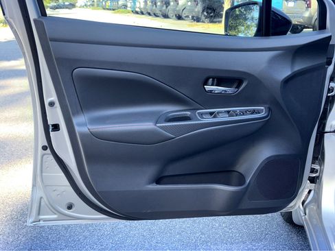 New 2025 Nissan Versa SR w/ Trunk Package image 24