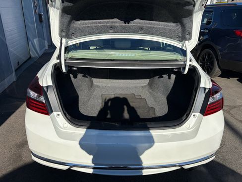 Used 2016 Honda Accord EX-L image 42