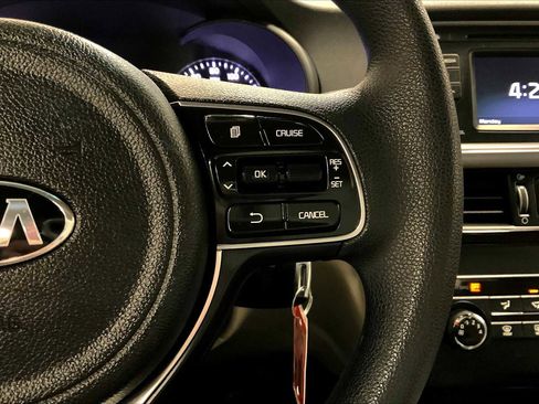 Used 2016 Kia Optima LX w/ LX Convenience Package image 22