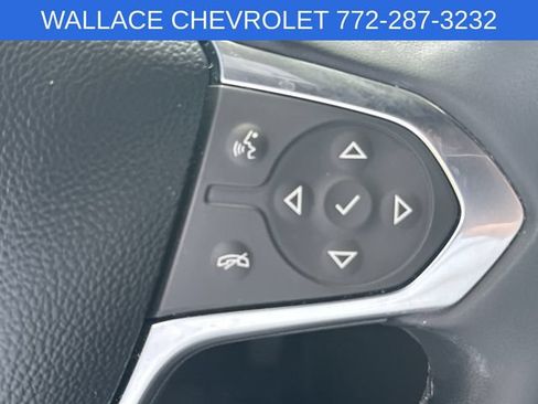 Used 2023 Chevrolet Traverse LT FWD image 19