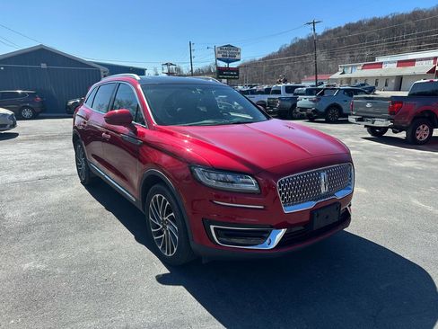Used 2020 Lincoln Nautilus Reserve w/ Equipment Group 201A image 3