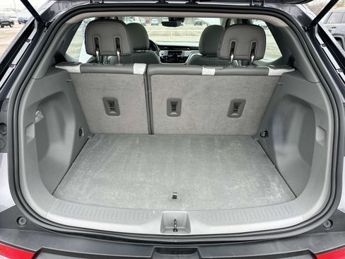 Used 2023 Chevrolet Bolt EUV Premier w/ Sun & Sound Package image 9