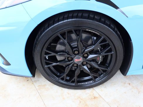 Used 2023 Chevrolet Corvette Stingray Premium Cpe w/ Z51 Performance Package RWD image 39