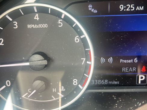 Used 2023 Nissan Murano SV AWD/4WD image 10