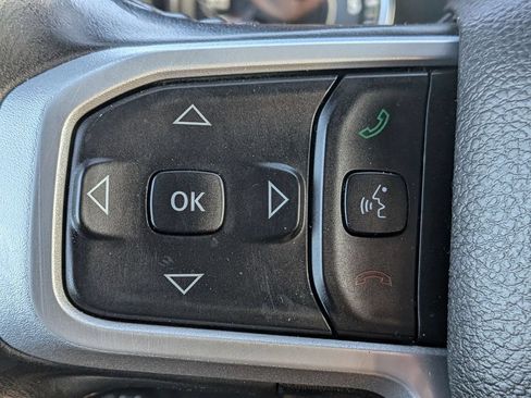 Used 2022 RAM 1500 Big Horn AWD/4WD image 17