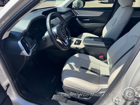 Used 2025 MAZDA CX-90 3.3 Turbo w/ Preferred Package AWD/4WD image 11