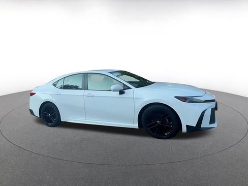 Used 2026 Toyota Camry SE FWD image 2