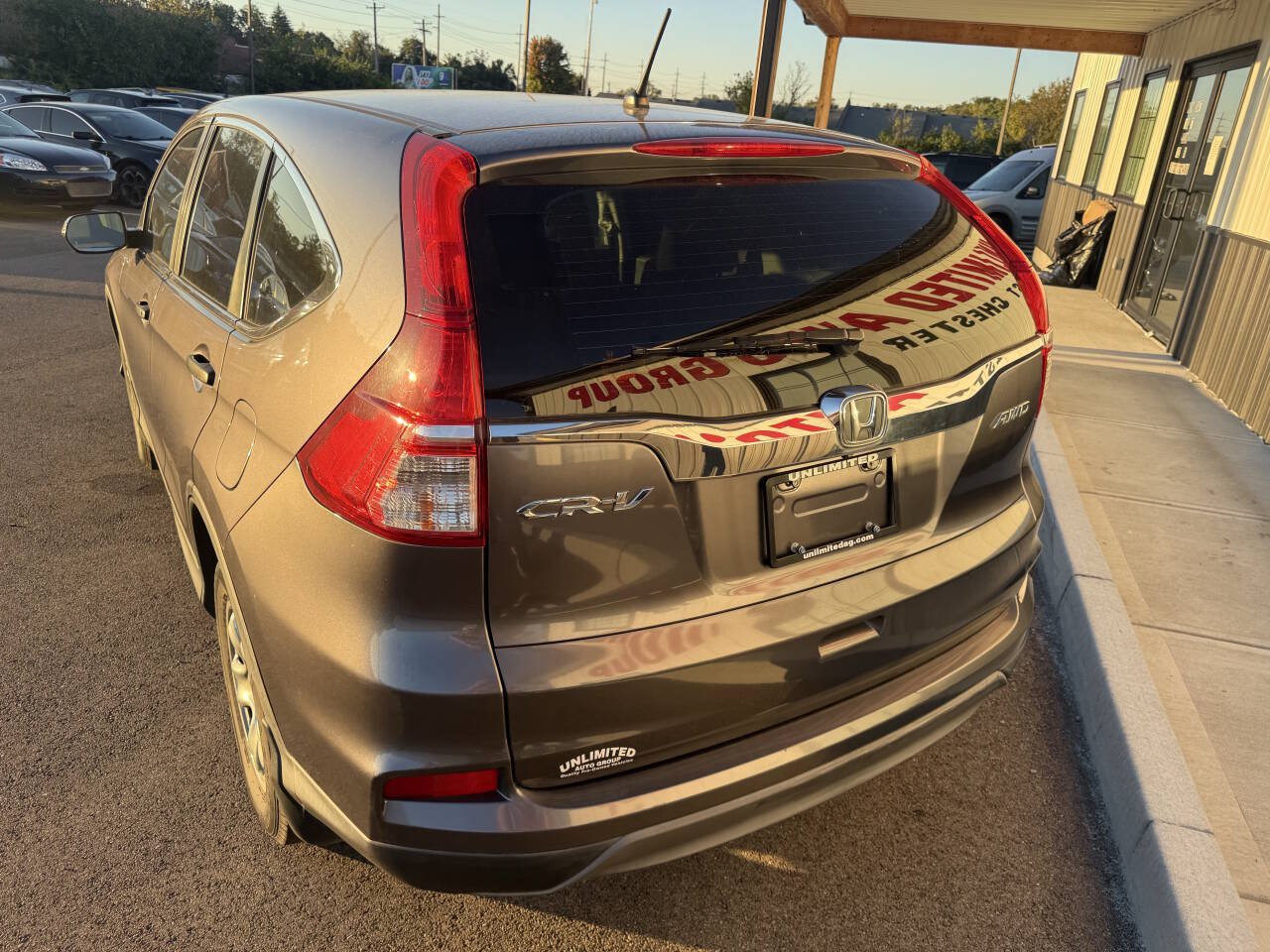 Used 2015 Honda CR-V LX image 11