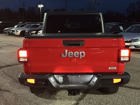 Used 2021 Jeep Gladiator Overland w/ Popular Equipment Package image 29