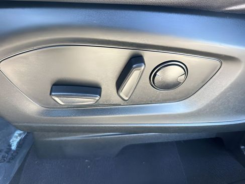 Used 2021 Ford Explorer Limited w/ Hybrid Equipment Group 310A image 10