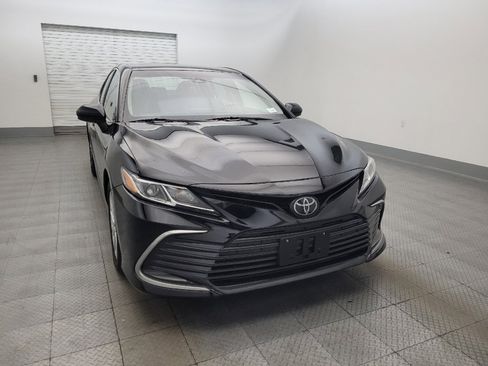 Used 2022 Toyota Camry LE FWD image 14