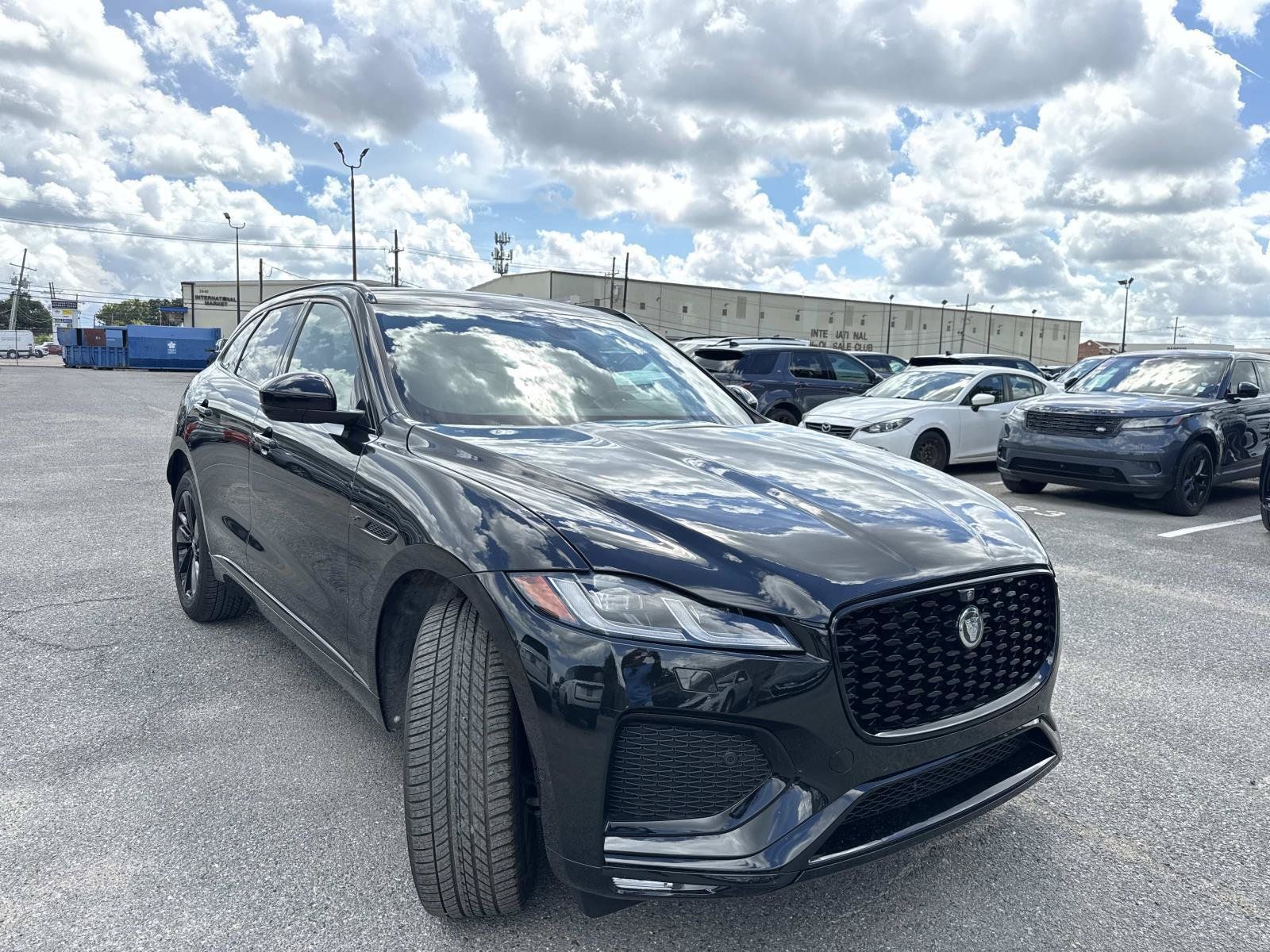 Used 2026 Jaguar F-PACE R-Dynamic S AWD/4WD image 5