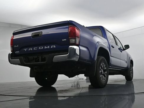Used 2022 Toyota Tacoma SR5 AWD/4WD image 22
