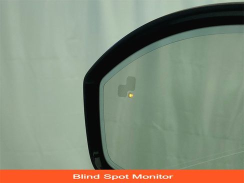 Used 2020 Jaguar F-PACE SVR image 13